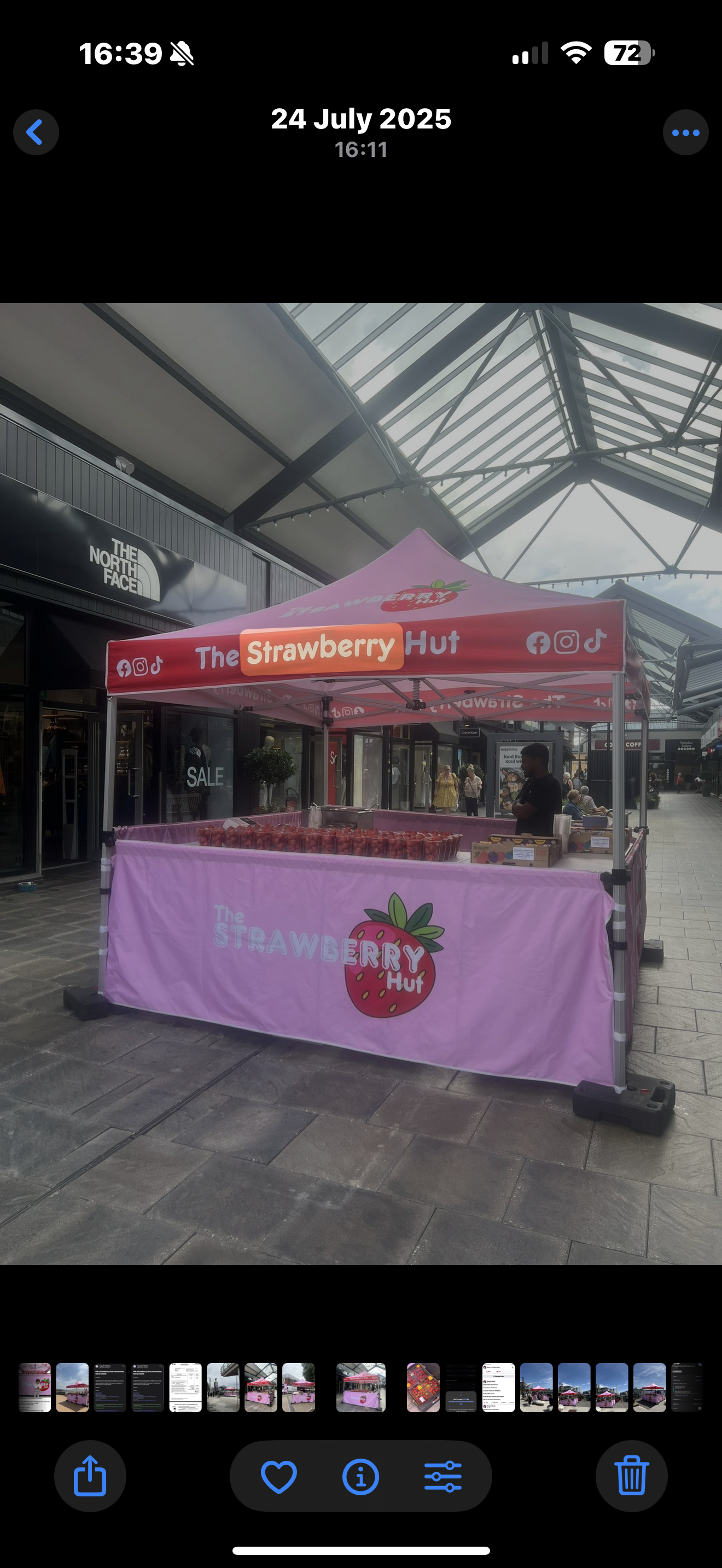 Strawberry Hut